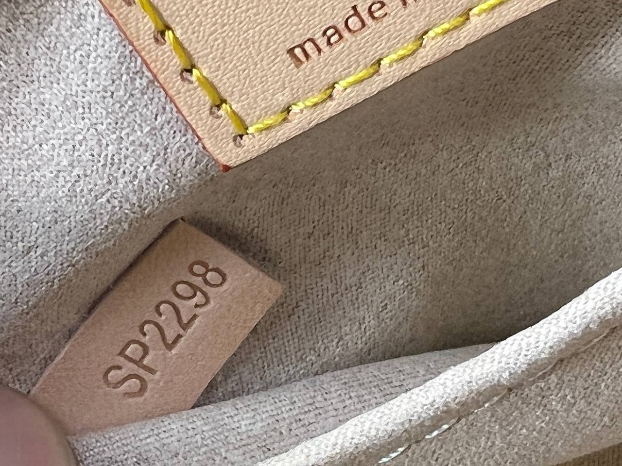 Сумка Louis Vuitton