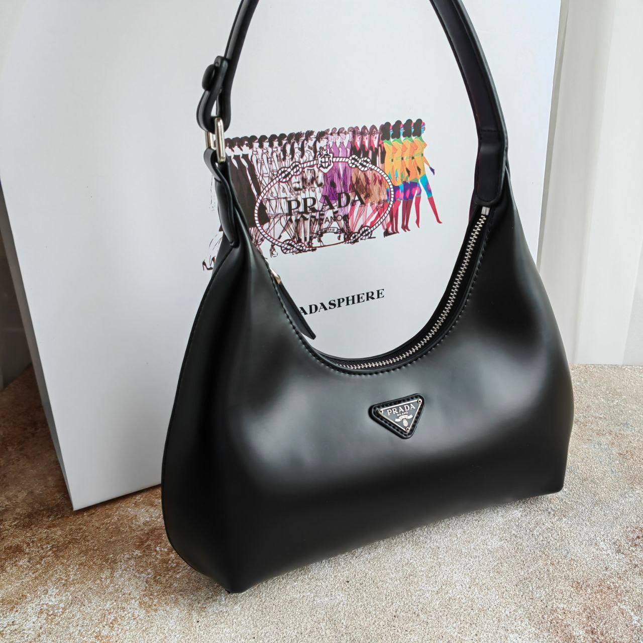 Сумка Prada