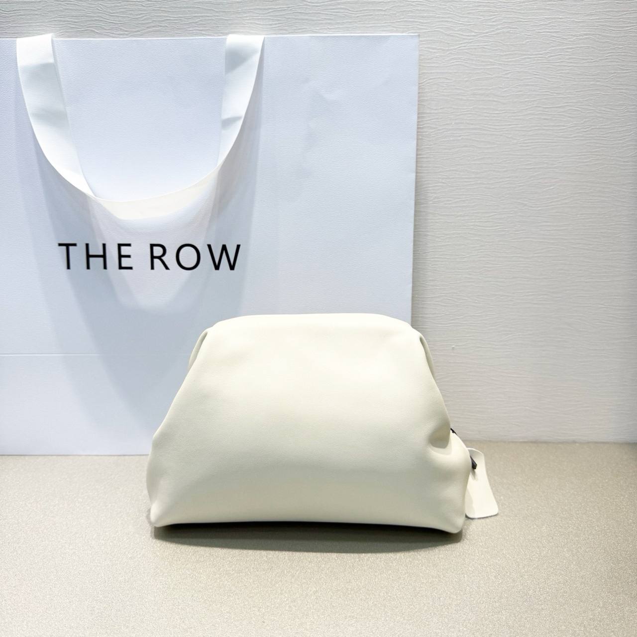 Клатч The Row Bourse