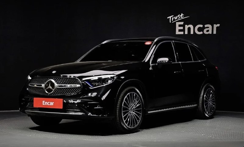 MERCEDES-BENZ GLС 300 4MATIC AMG Line