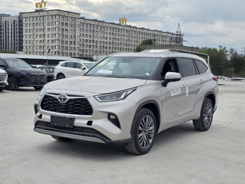 TOYOTA HIGHLANDER