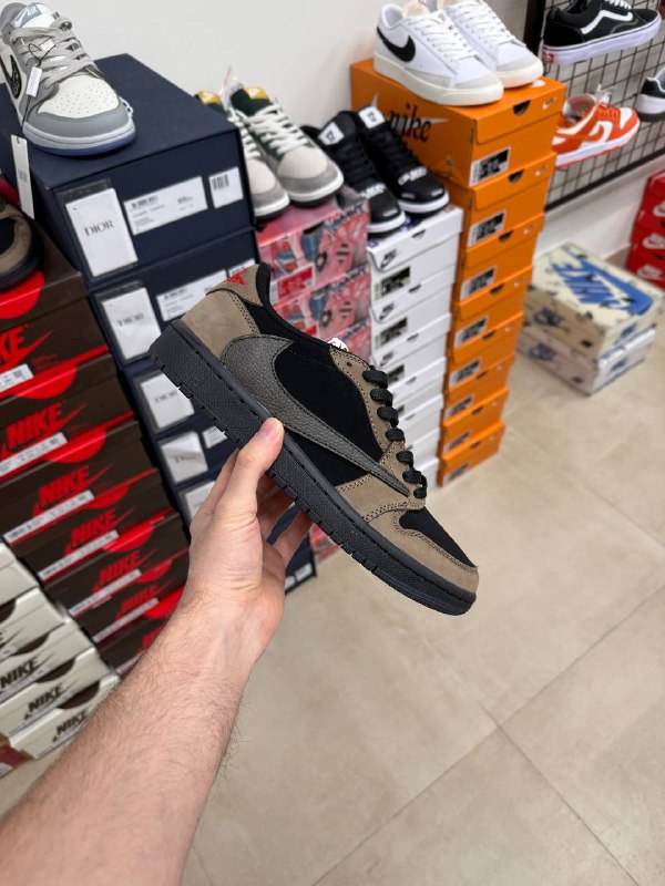 Nike & Travis Scott Dark-Brown, Golf