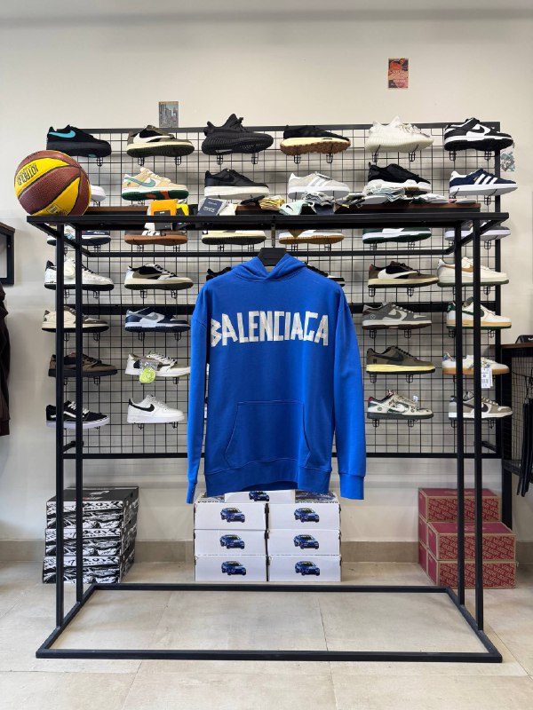 Худи Balenciaga