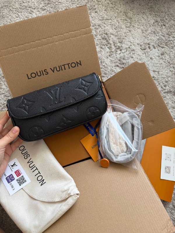 Сумка Louis Vuitton