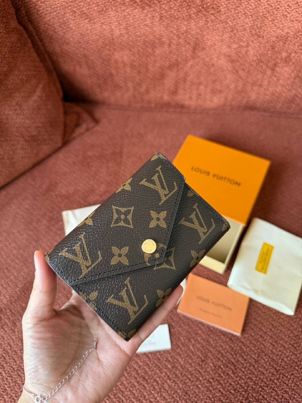 Кошелёк Louis Vuitton Victorine