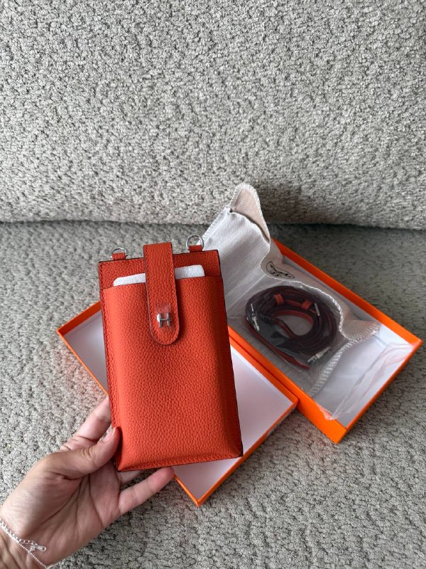 Чехол Hermès под телефон