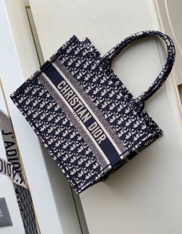 Сумки DIOR