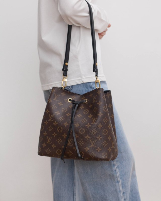 Сумка Louis Vuitton Monogram NeoNoe MM