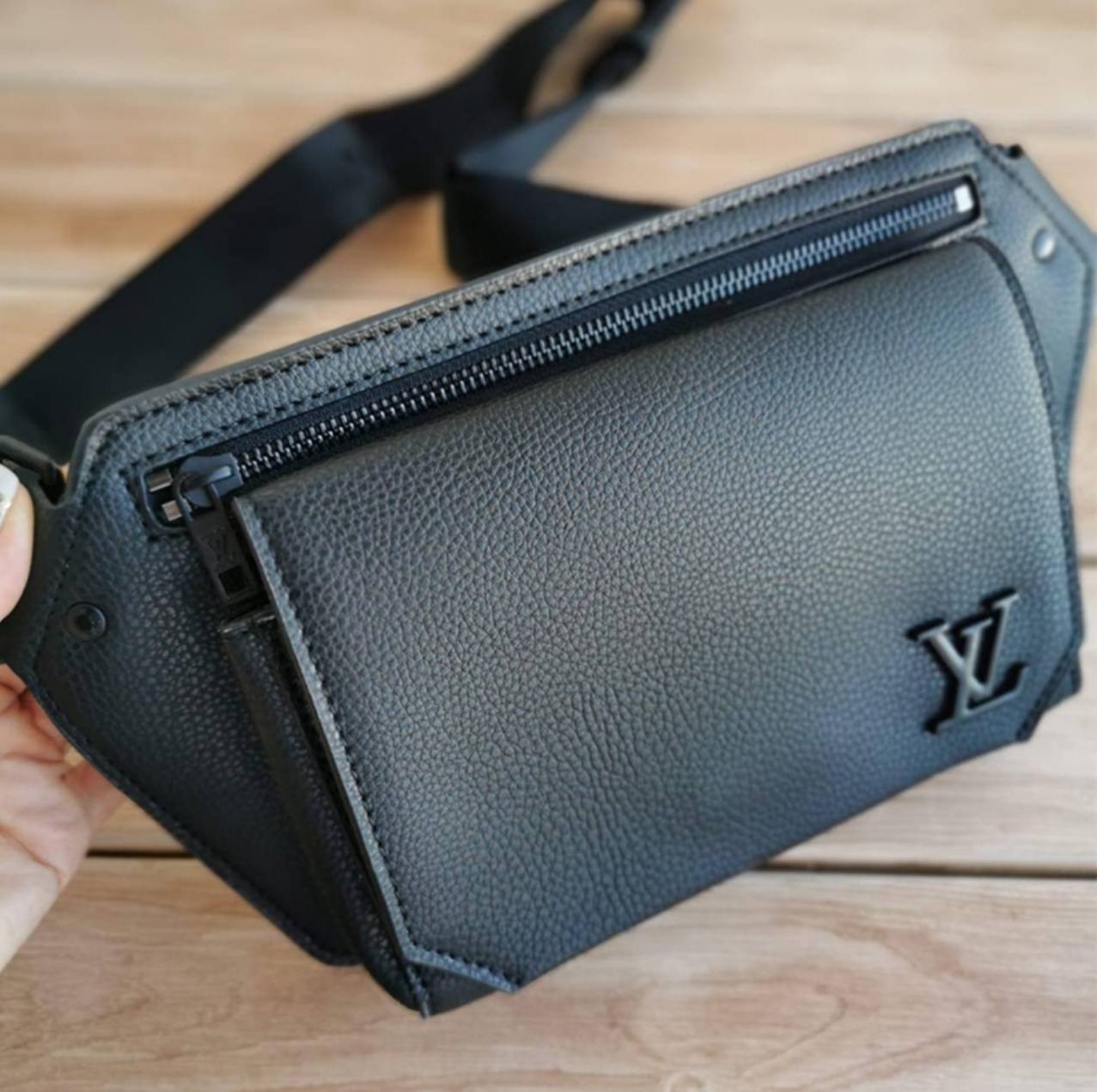 Сумка Louis Vuitton