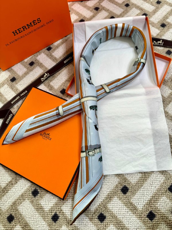 Платок Hermes Couvertures et Tenues de Jour