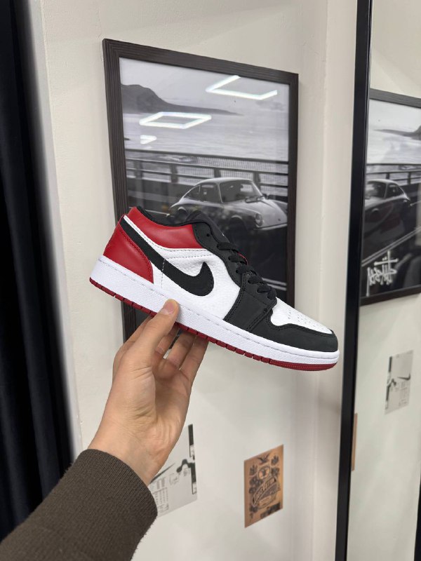 Nike Air Jordan 1 «Красные»