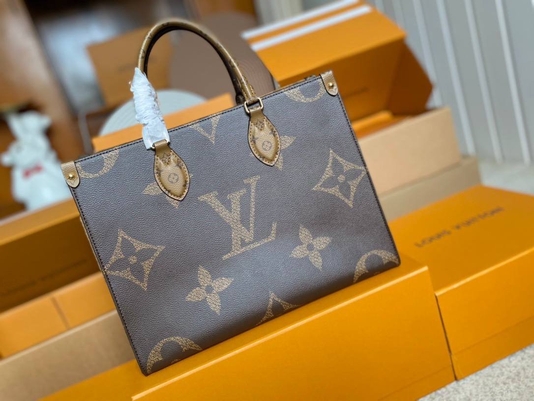 Сумка-тоут Louis Vuitton OnTheGo
