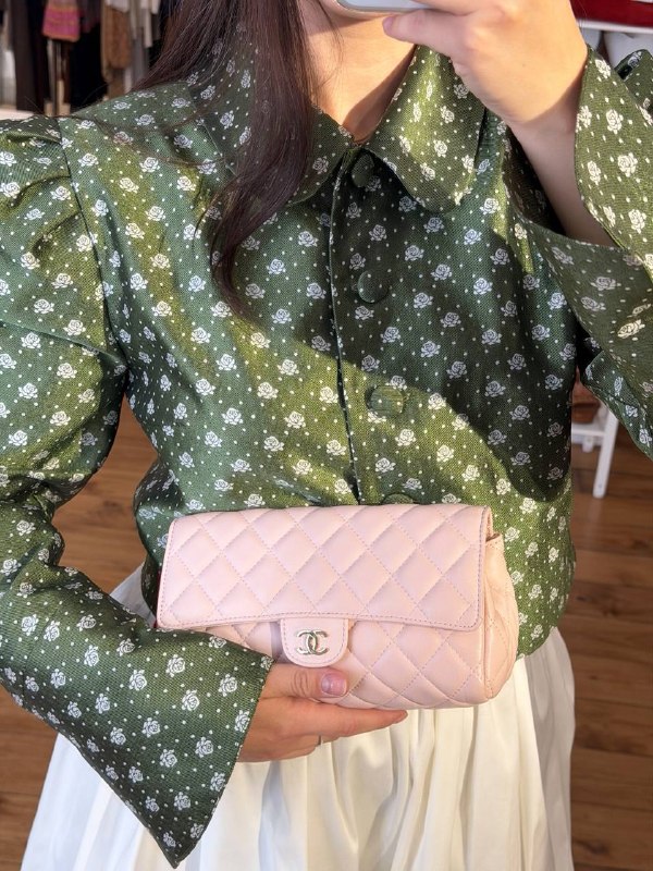 Сумка Chanel Pouch