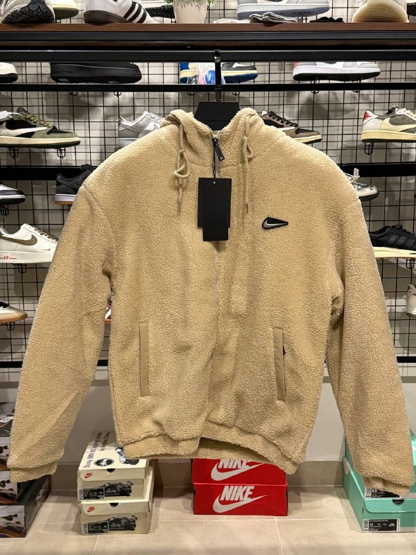 Ветровка Nike бежевая