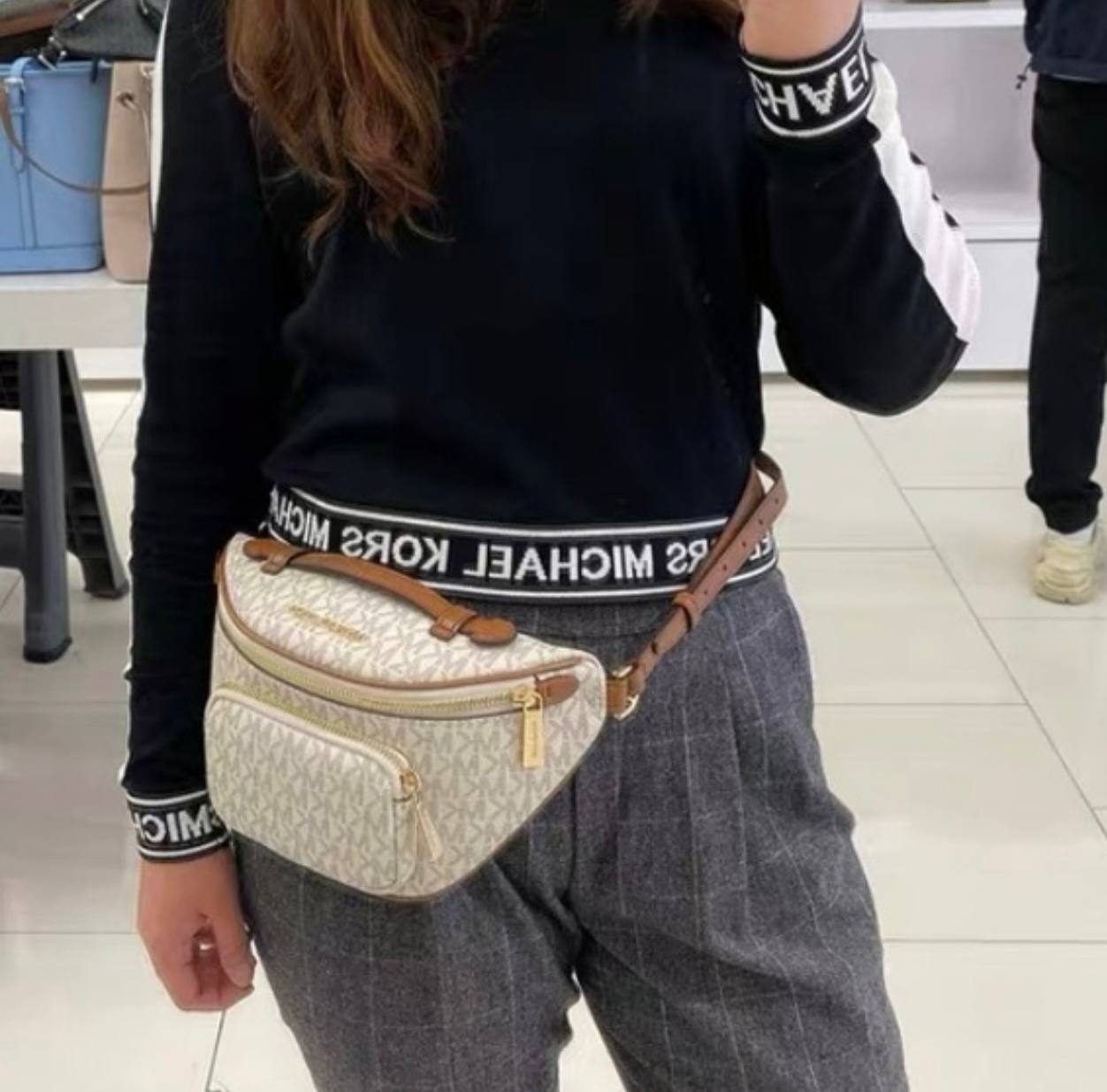 Поясная сумка Michael Kors