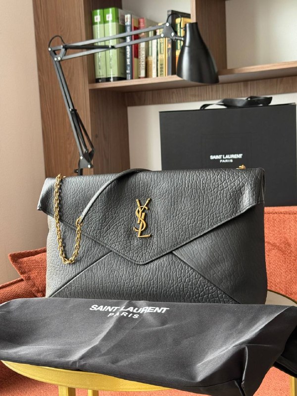 Saint Laurent