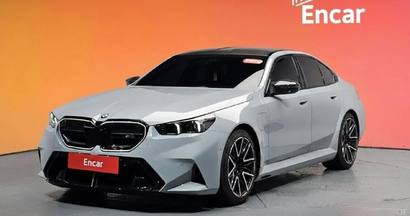 BMW M5 xDrive