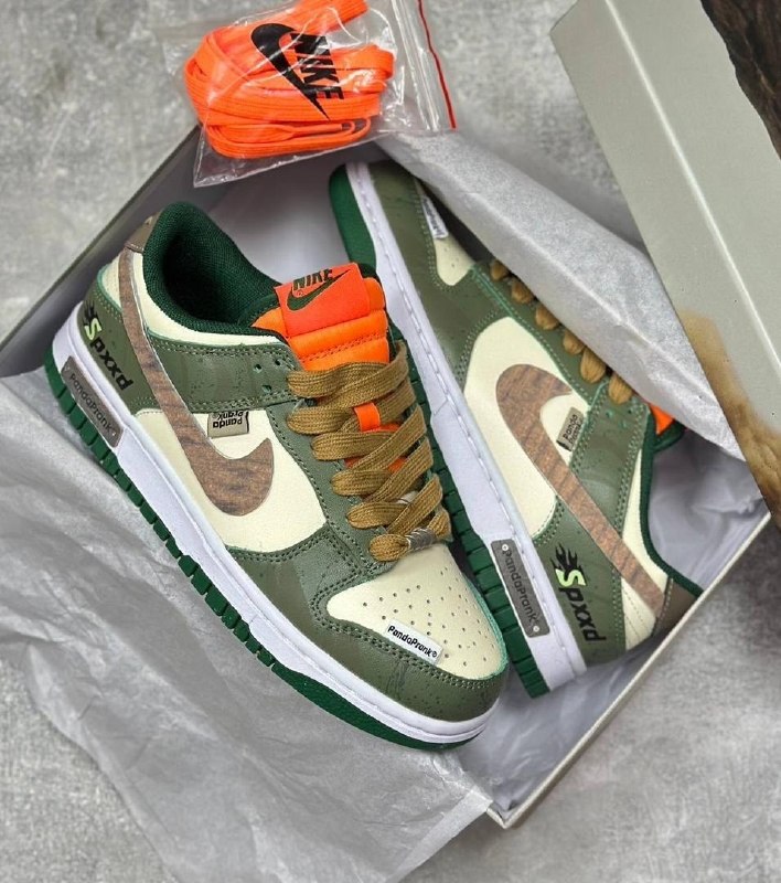 Кроссовки Nike Dunk