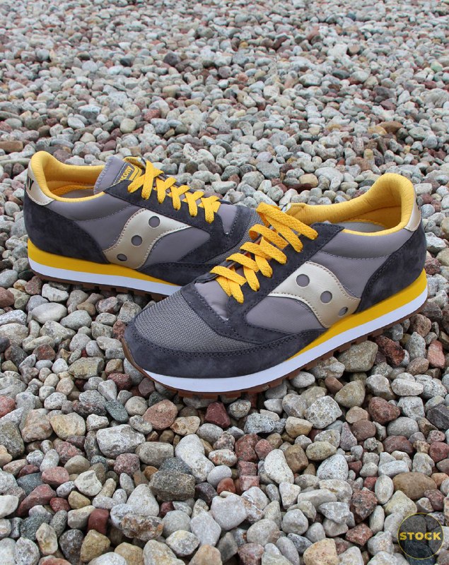 Saucony Jazz 81 дебютировали в 1981 году как серьезные беговые кроссовки. Тем не