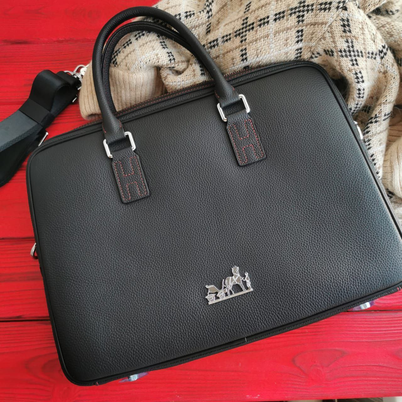 Портфель Hermes