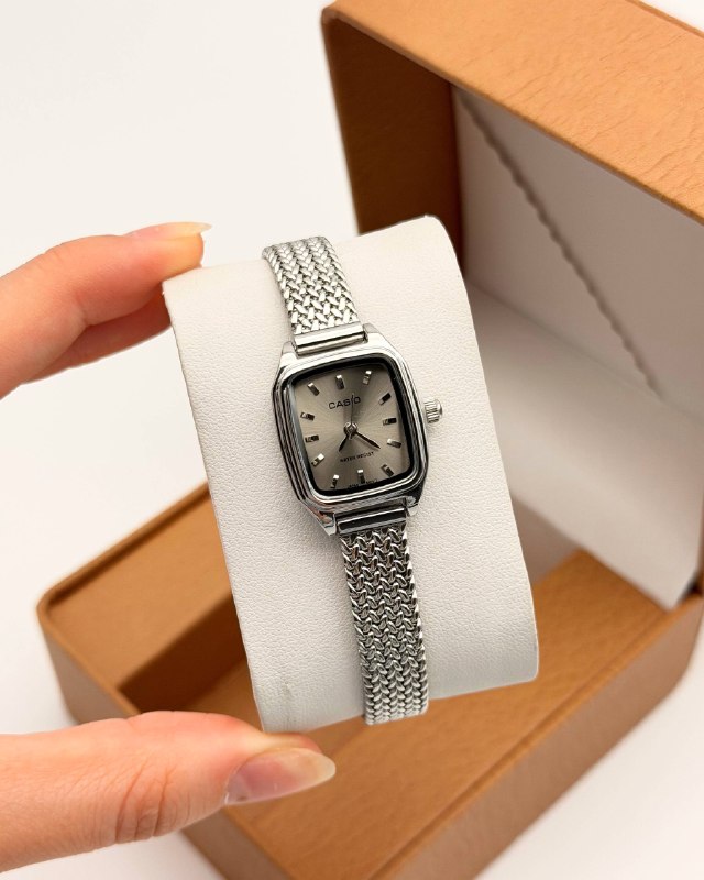 Часы Daniel Wellington