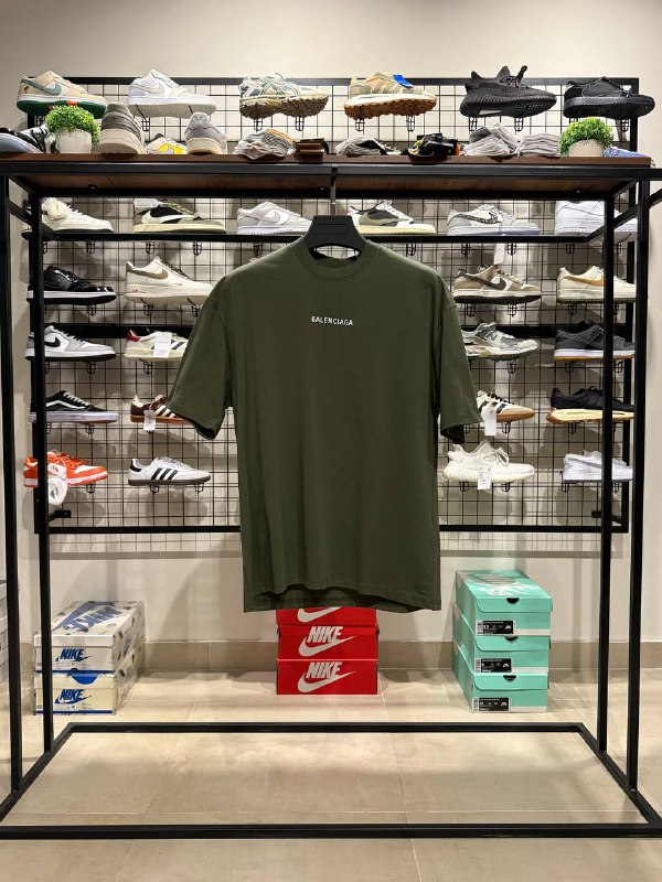 Футболка Balenciaga