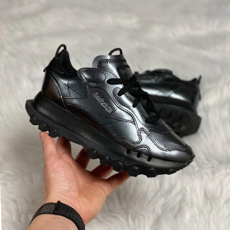 Reebok x Cardi B Classic Leather (GW2631) по специальной цене для подписчиков на