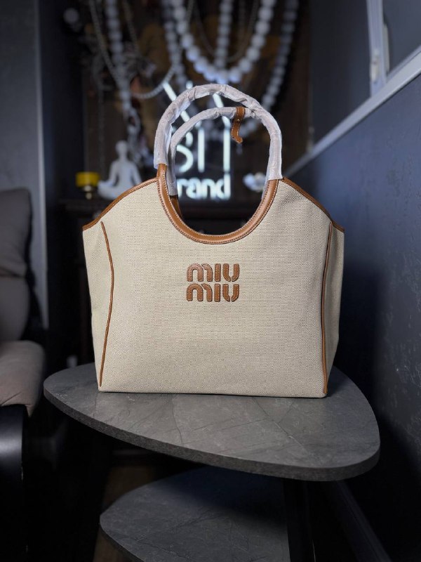 Шоппер Miu Miu