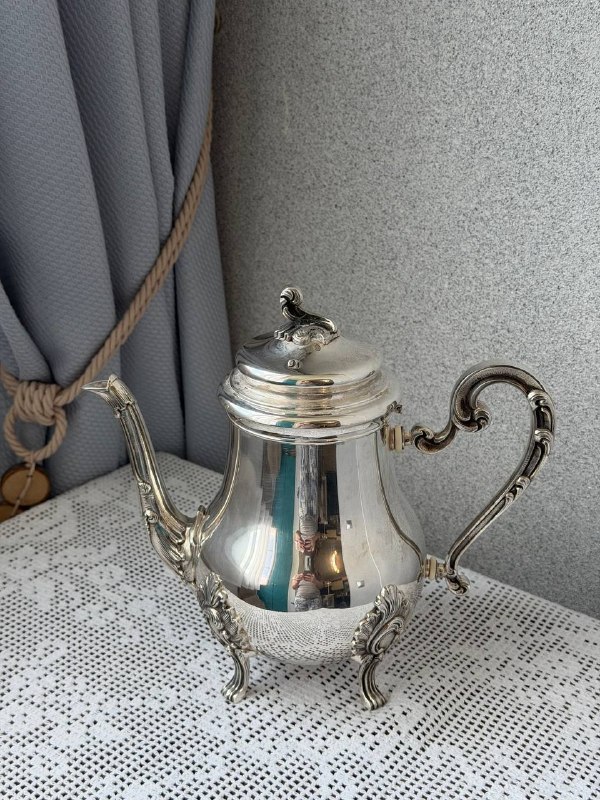Чайник на ножках, серебрение, Франция