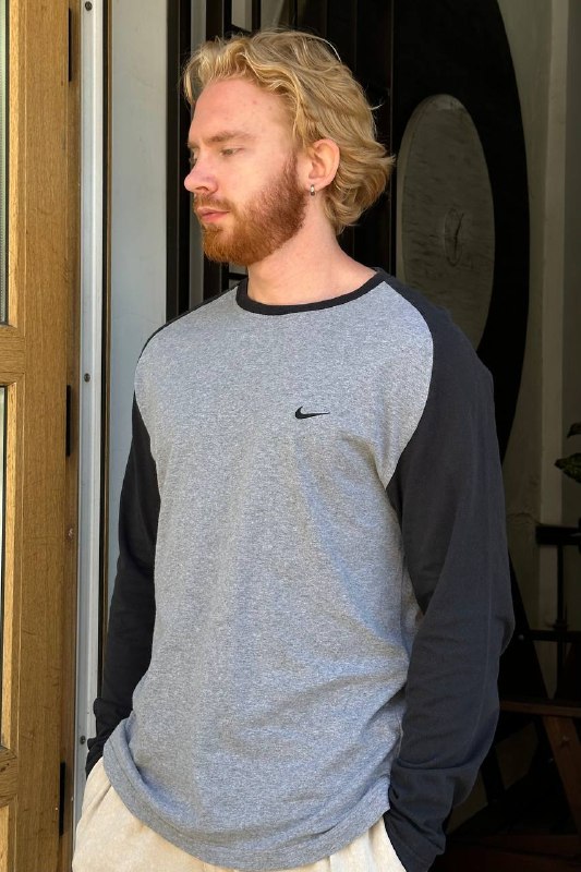 Лонгслив Nike