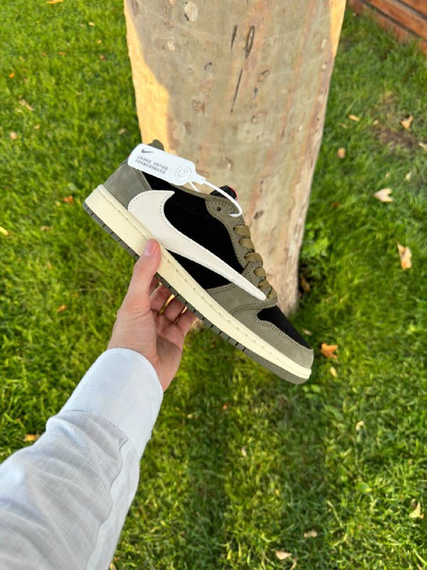 Nike & Travis Scott «Хаки»