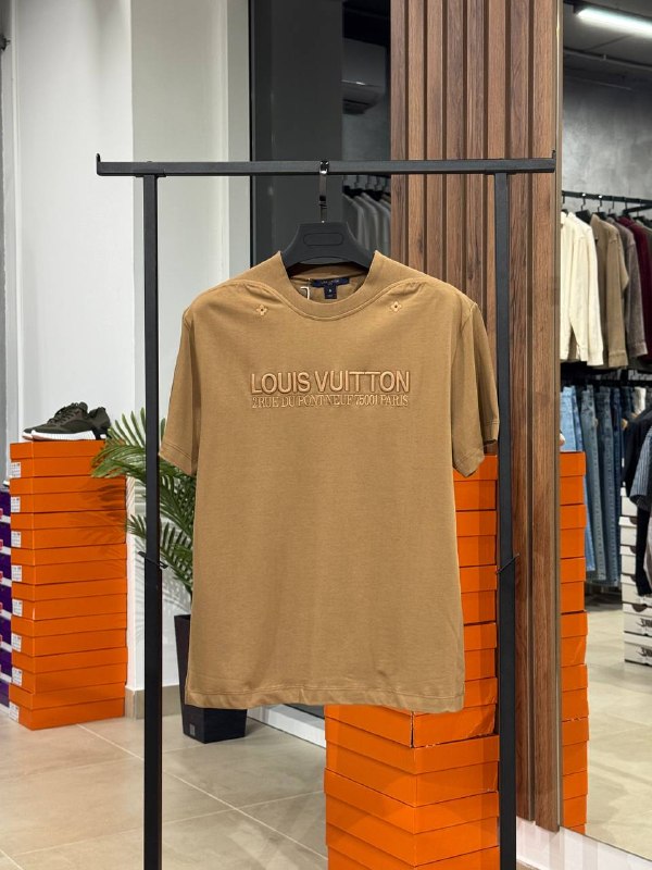 Футболки Louis Vuitton