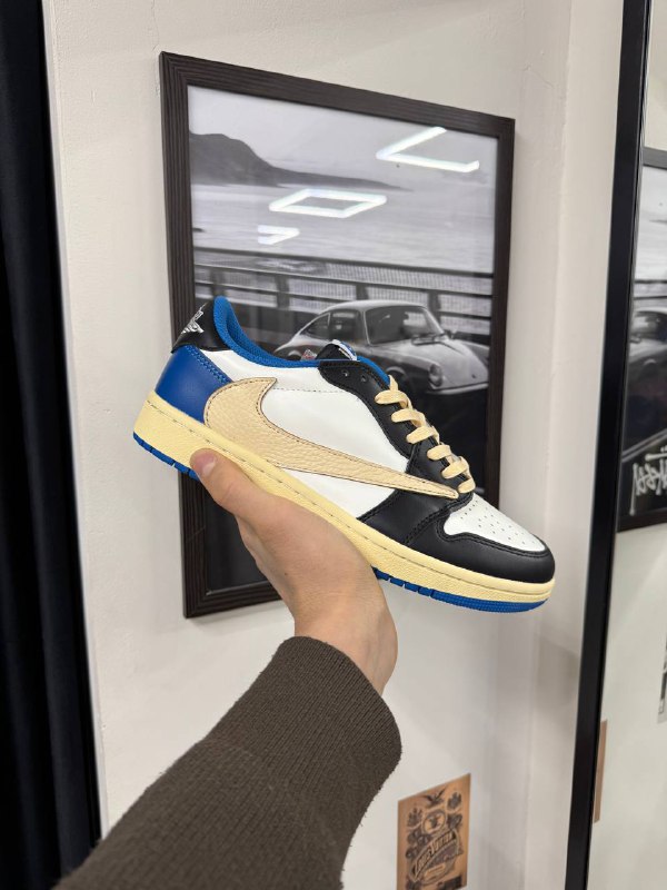 Nike & Travis Scott & Fragment Design