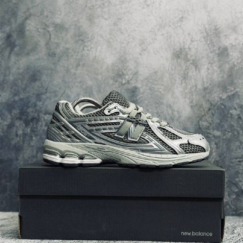 Кроссовки New Balance 1906 R